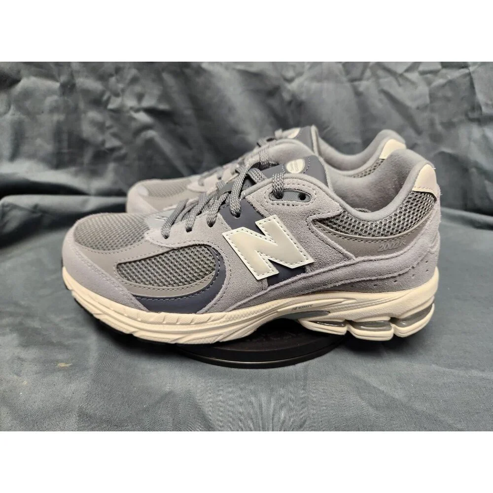 New Balance Boys 2002 Sneakers GC2002ST Suede Grey Size 6 NEW IN BOX! - Picture 5 of 11